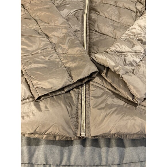 Michael Kors Womens Packable Down Fill Jacket Small Beige Puffer Chevron No Hood - Picture 5 of 16